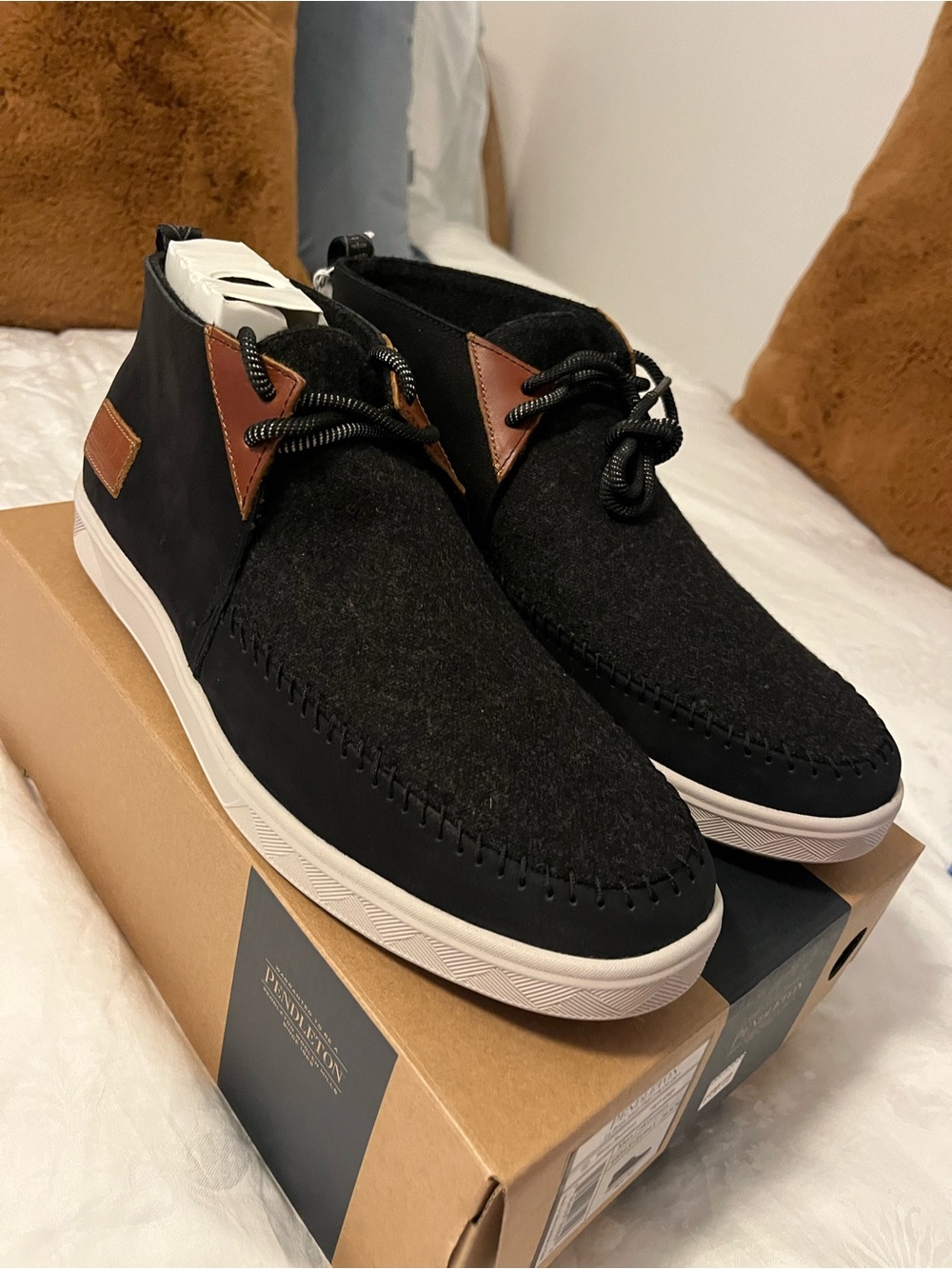 Pendleton Men’s Water Resistant Shoes 11.5 NWT